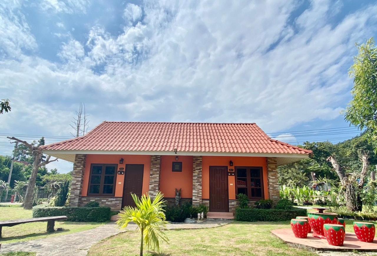 Baanphuthadol Otel Mae Hong Son Dış mekan fotoğraf