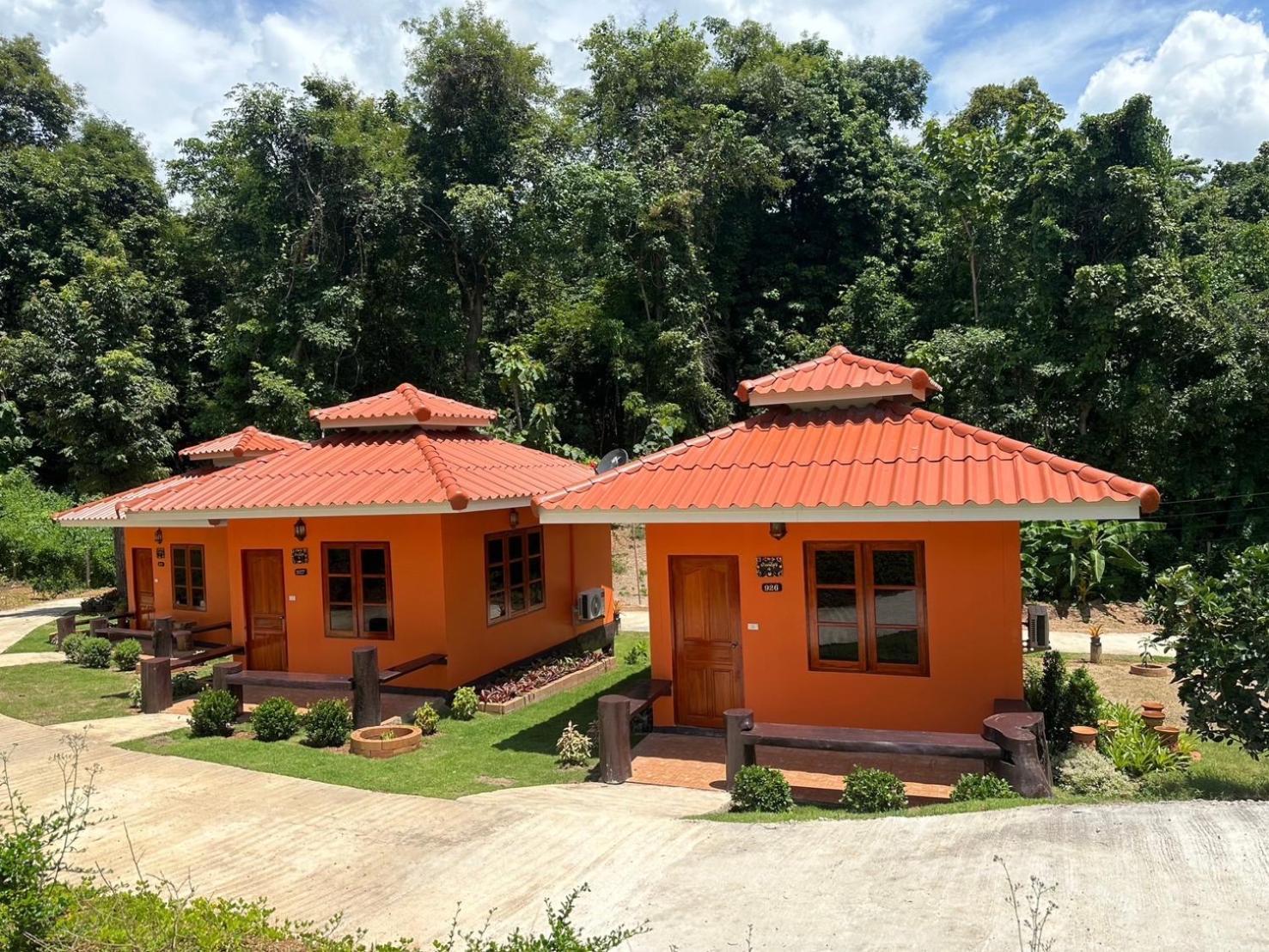 Baanphuthadol Otel Mae Hong Son Dış mekan fotoğraf