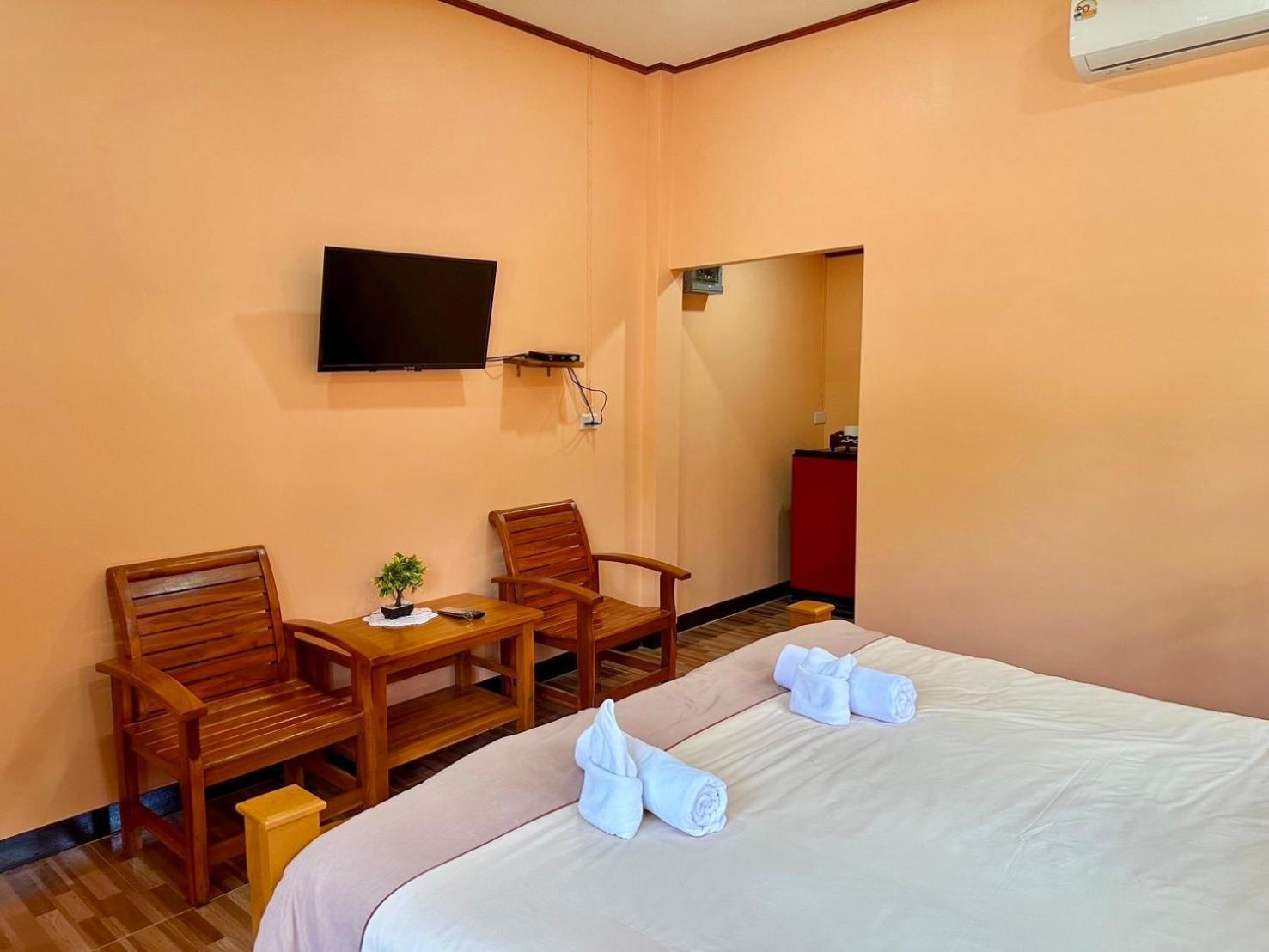 Baanphuthadol Otel Mae Hong Son Dış mekan fotoğraf