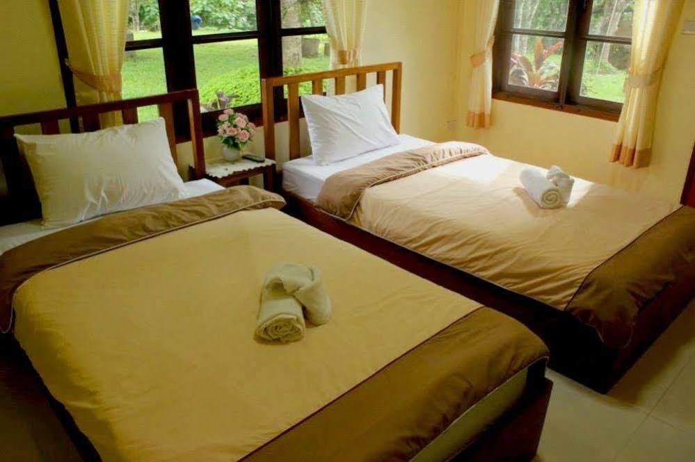 Baanphuthadol Otel Mae Hong Son Dış mekan fotoğraf