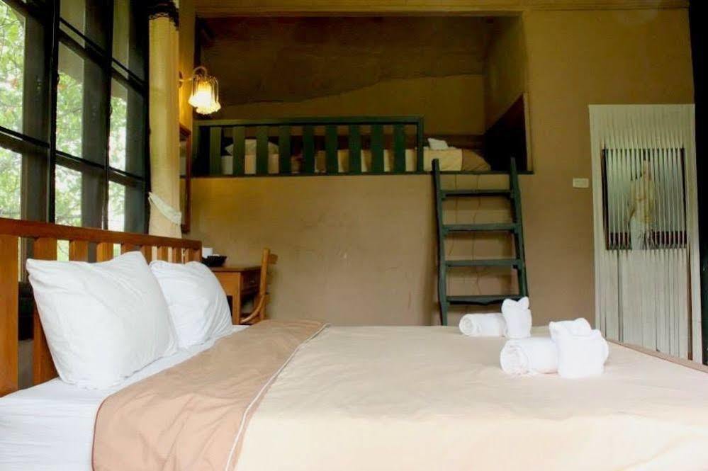 Baanphuthadol Otel Mae Hong Son Dış mekan fotoğraf